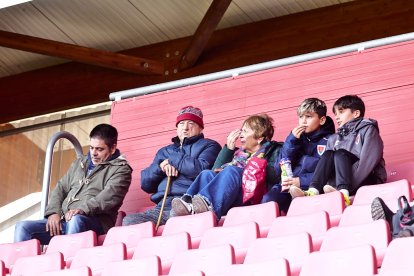 Los rojillos encajan su primera derrota tras una dolorosa remontada del Navalcarnero.