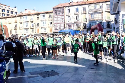 Soria se vuelca con la marcha solidaria contra el cáncer.