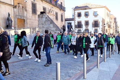 Soria se vuelca con la marcha solidaria contra el cáncer.