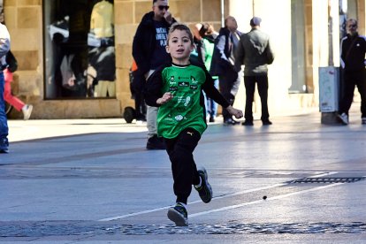 Soria se vuelca con la marcha solidaria contra el cáncer.