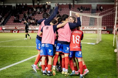 El CD Numancia venció en un partido impecable a un rival de dos categorías superiores