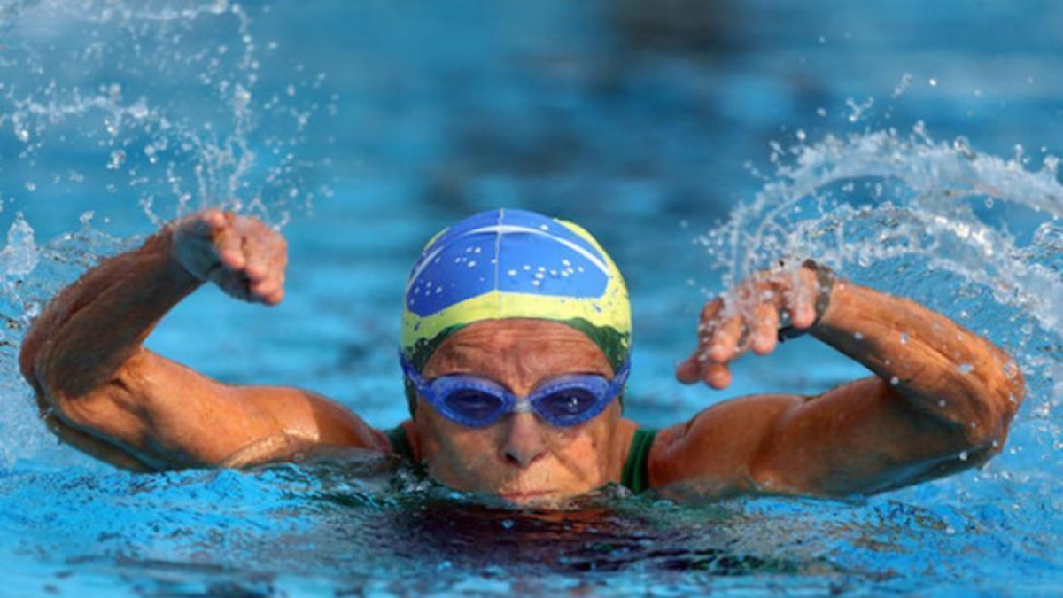 Nora Rónai durante los Campeonatos Mundiales de Natación para Veteranos, en el 2014.-BBC