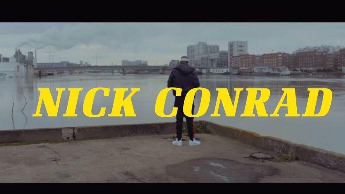 Captura del polémico videoclip del rapero francés Nick Conrad.-YOUTUBE