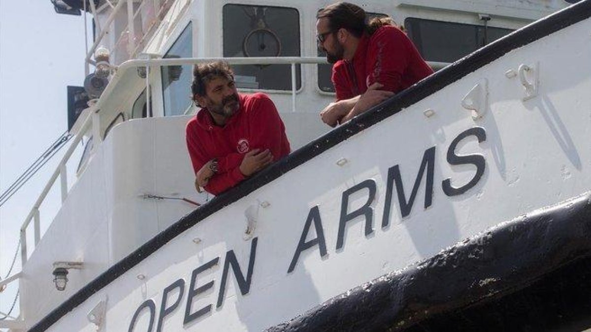 Oscar Camps, fundador y director de Pro Activa Open Arms, en su barco.-QUIQUE GARCIA (EFE)