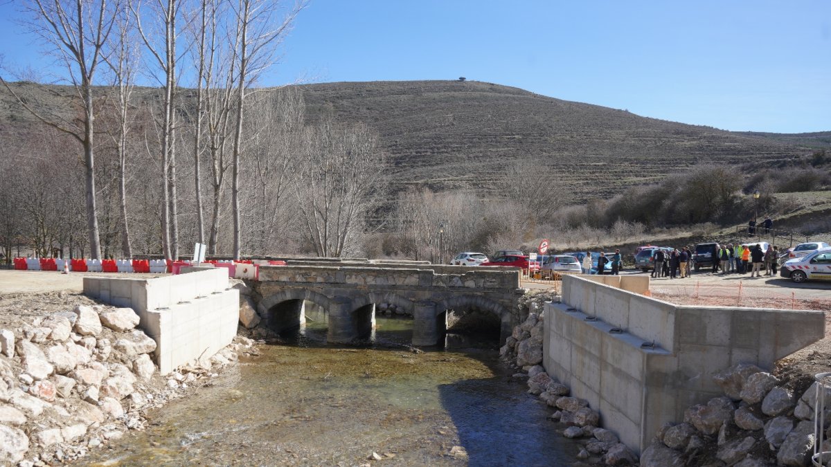 Las obras contemplan la construcción de dos puentes en los ríos Alhama y Linares.  HDS