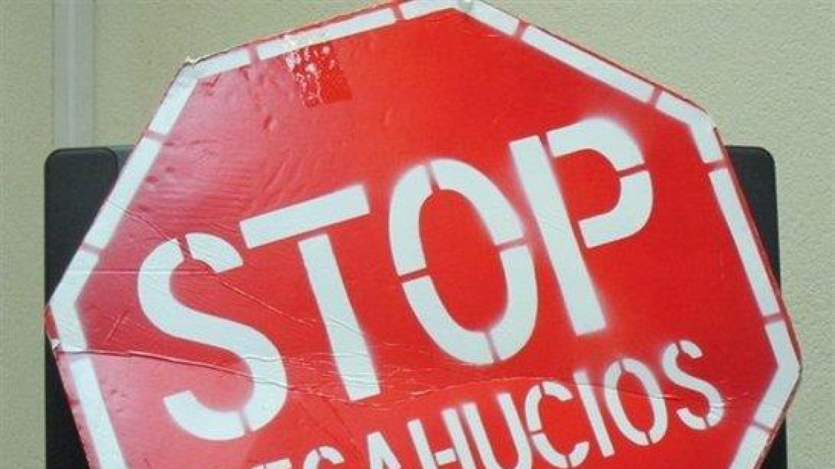 Cartel de la PAH (Plataforma de Afectados por la Hipoteca).-ARCHIVO STOP DESAHUCIOS