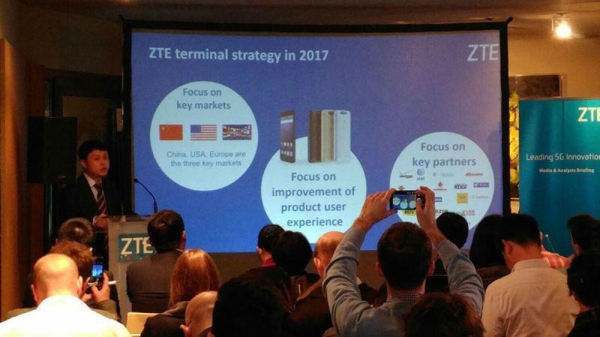 ZTE ha anunciado en la jornada previa al Mobile World Congress 2017 de Barcelona el Gigabit Phone.-