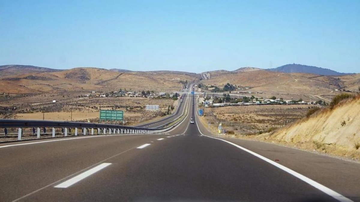 Autopista gestionada por Abertis en Chile.-