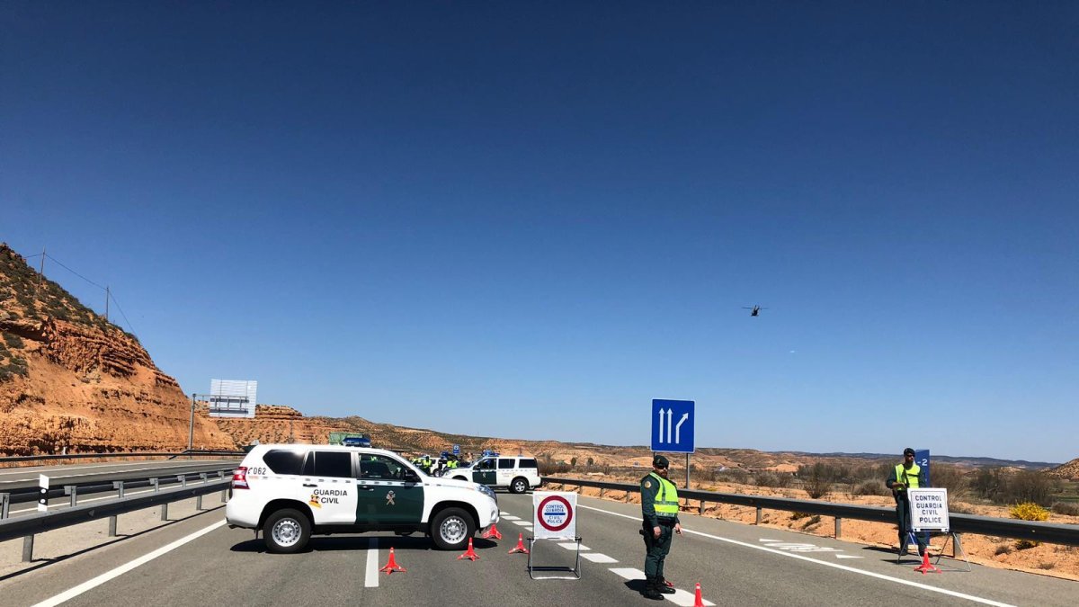 La Guardia Civil realiza un control en Soria durante el segundo estado de alarma. HDS