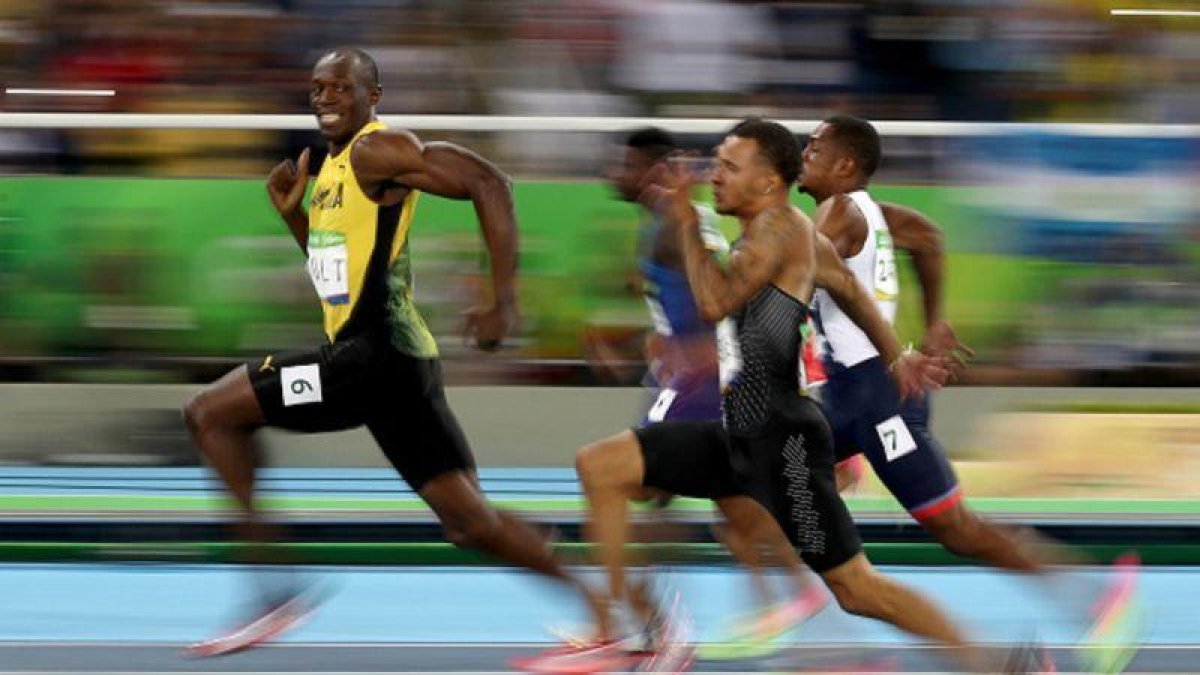 Bolt, durante la semifinal de 100 metros, esta madrugada.-GETTY / CAMERON SPENCER