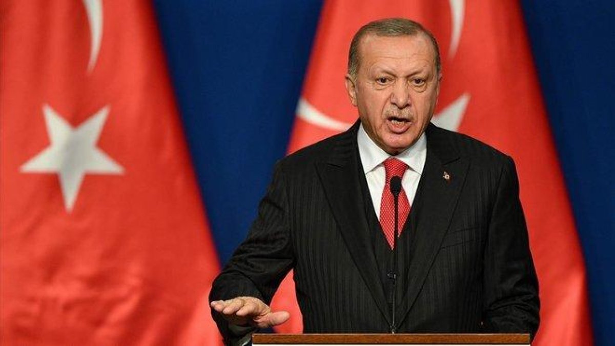 El presidente turco, Recp Tayyip Erdogan, durante una comparecencia el pasado 7 de noviembre.-ATTILA KISBENEDEK (AFP)