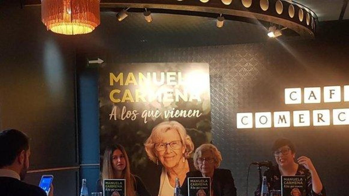 La exalcaldesa de Madrid, Manuela Carmena, durante la presentación de su libro.-