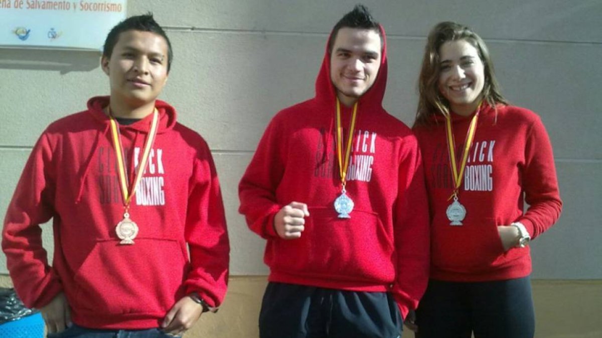 Los tres representantes sorianos en el Campeonato de España.-CLUB KICKBOXING SORIA