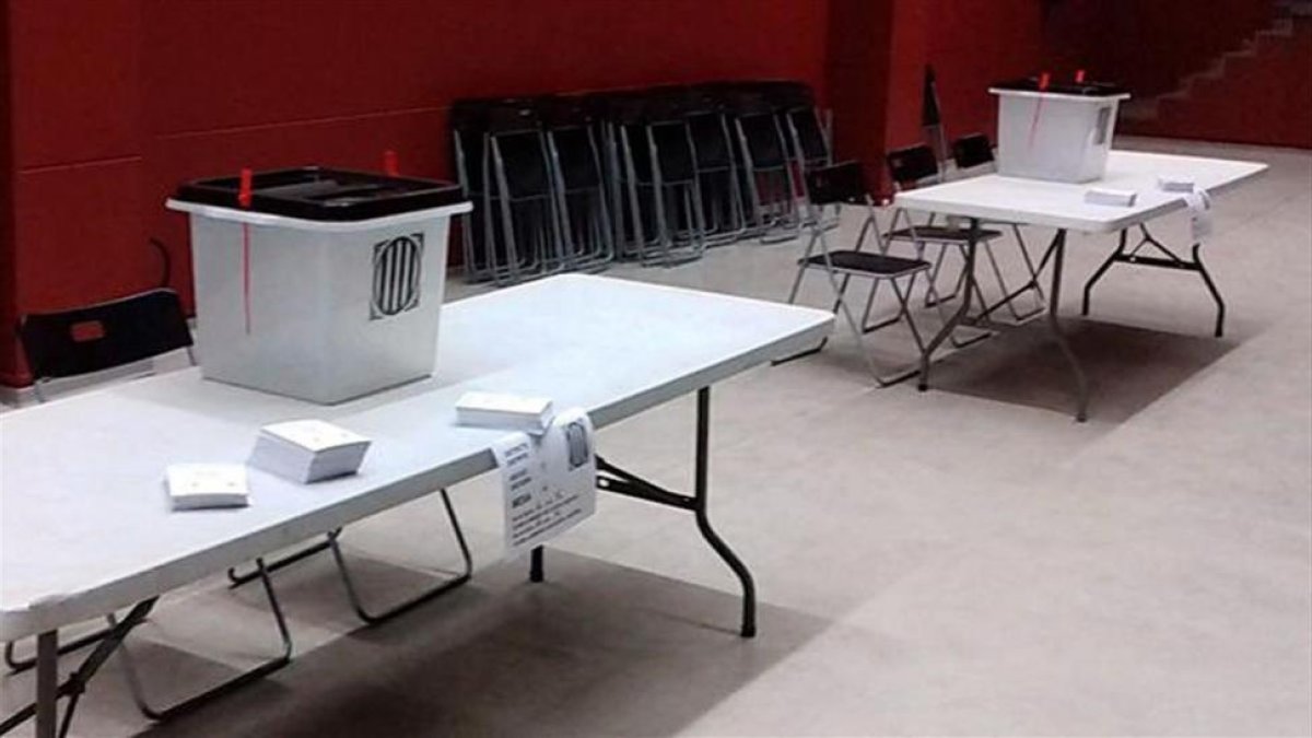 Urnas preparadas para el referéndum, el pasado 1 de octubre. /-TWITTER