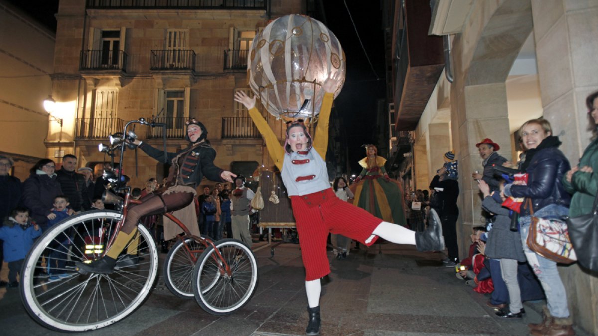 Los Bécquer toman protagonismo en un carnaval con 28 actividades. MARIO TEJEDOR