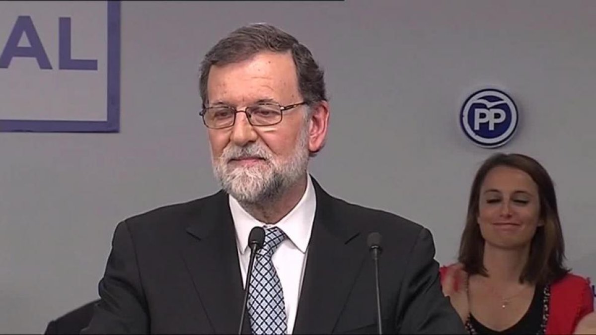 Rajoy: Bueno, ya estoy... venga, venga, que alguien pare, coño... muchas gracias.-EFE