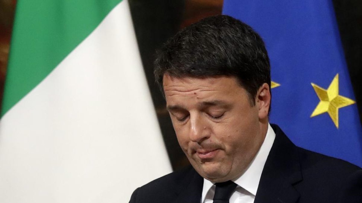 El exprimer ministro, Matteo Renzi, es uno de los políticos italinos espiados.-AP / GREGORIO BORGIA
