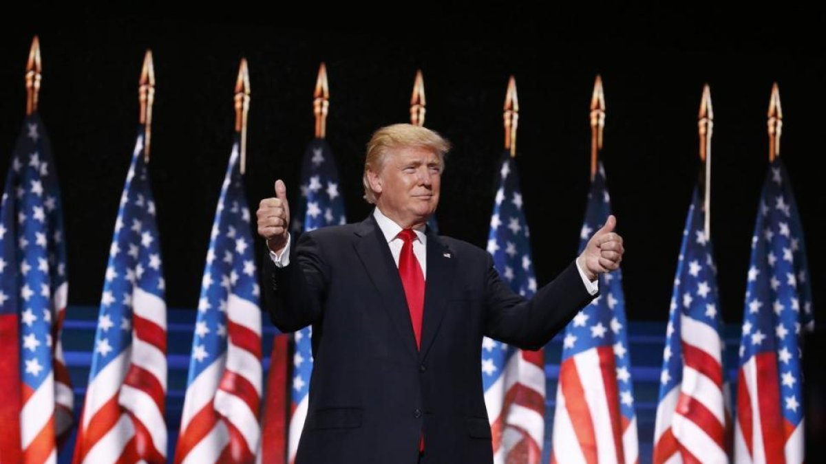 Donald Trump, durante su discurso de aceptación de la nominación republicana, en la convención de Cleveland.-EFE / MICHAEL REYNOLDS