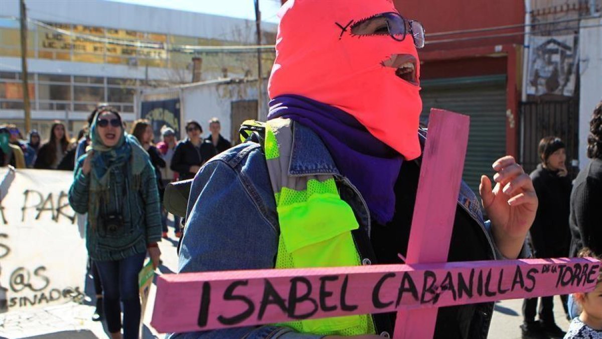 Protestas por el asesinato de Isabel Cabanillas en México.-EFE / LUIS TORRES