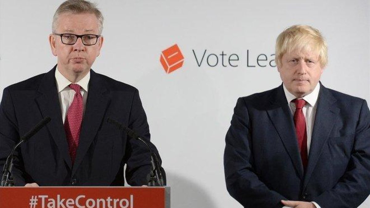 Michael Gove (izquierda) y Boris Johnson, en una imagen de archivo.-AFP