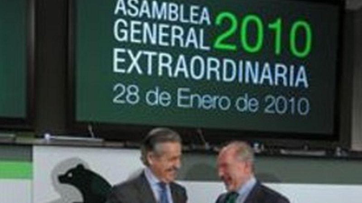 Los expresidentes de Caja Madrid Miguel Blesa (izquierda) y Rodrigo Rato.-ARCHIVO