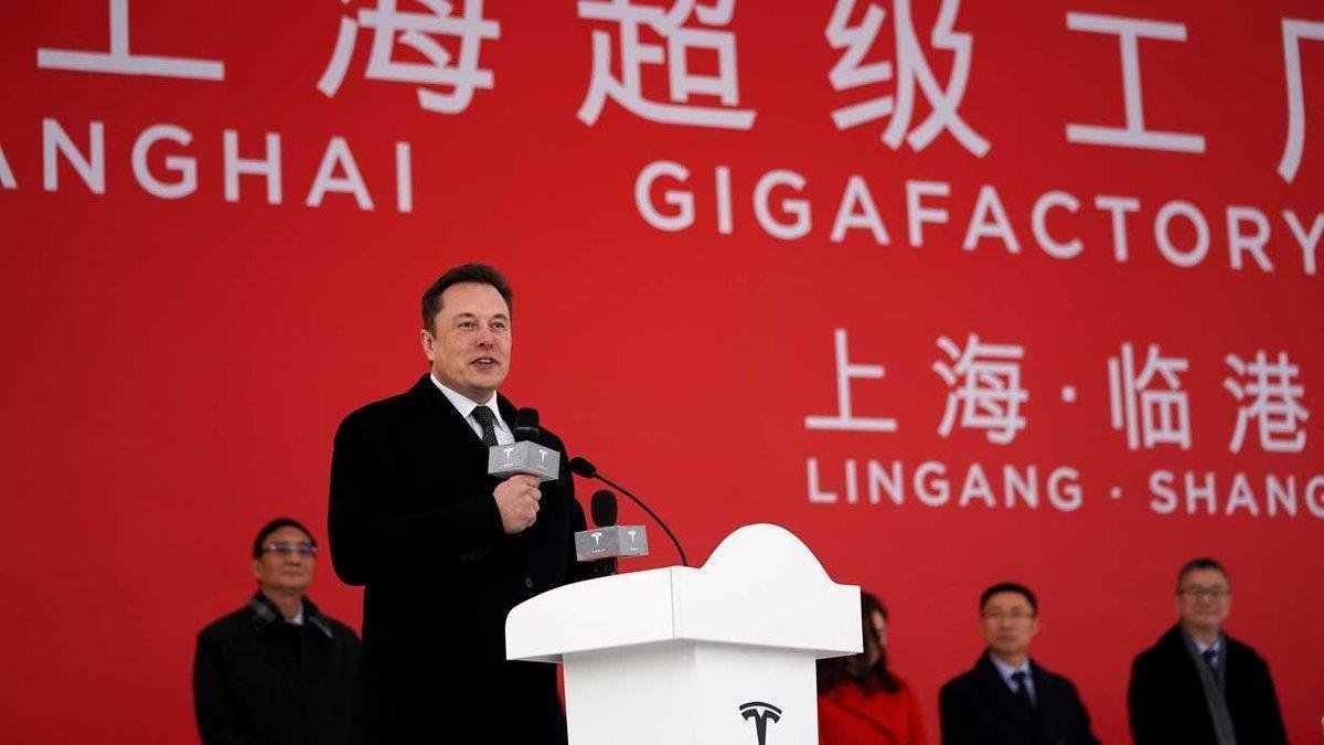 Elon Musk en la puesta en marcha de los trabajos de su Gigafactoria de Tesla en Shanghai.-