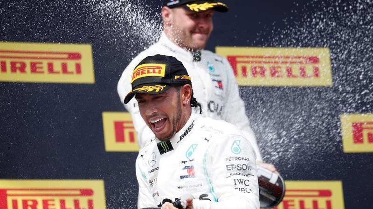 Hamilton, en el podio.-EFE