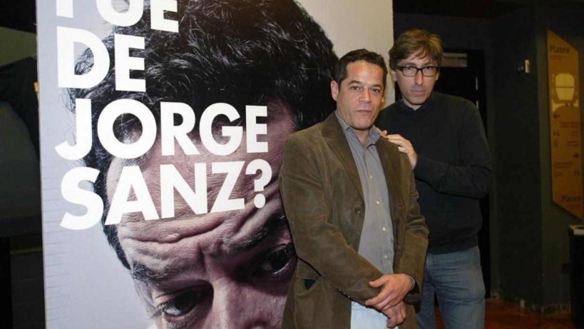 El actor Jorge Sanz y el director de cine David Trueba, durante la presentación del documental sobre la vida del primero, en el 2010.-FRANCESC CASALS