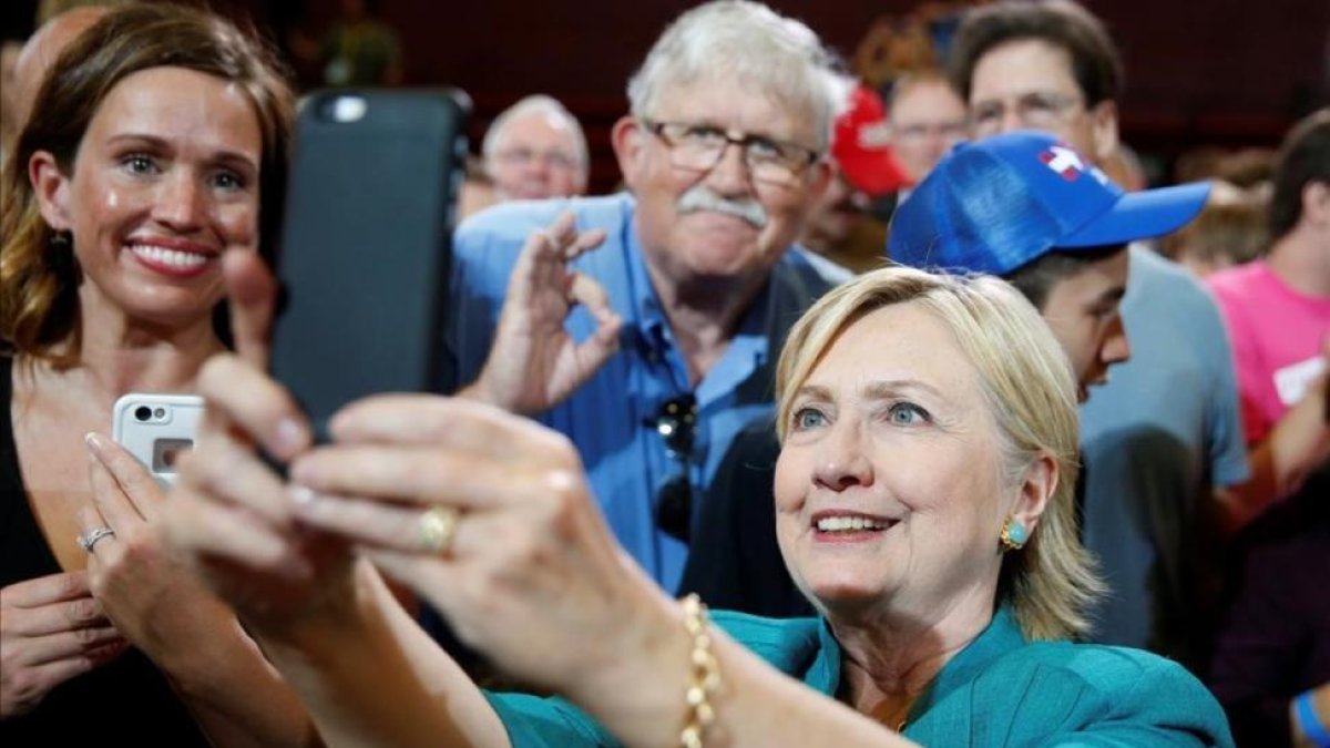 La candidata demócrata Hillary Clinton, en Iowa.-REUTERS / CHRIS KEANE