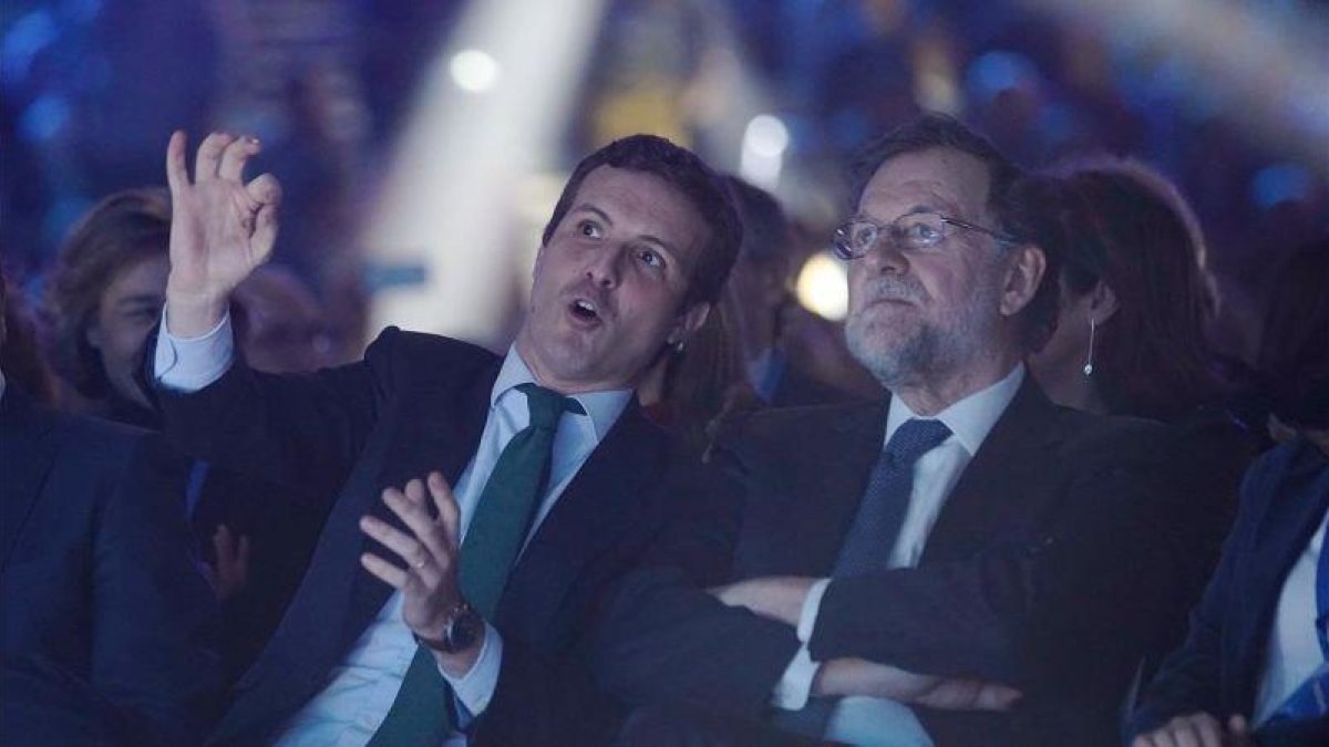 Pablo Casado y Mariano Rajoy, en enero, durante la convención del PP.X-JOSE LUIS ROCA