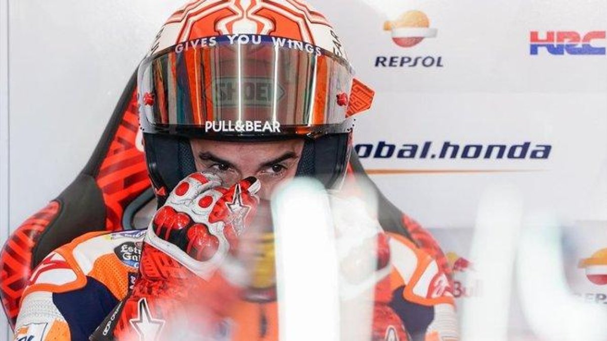 Marc Márquez (Honda) se prepara para intentar lograr la ’pole’ en Valencia.-ALEJANDRO CERESUELA
