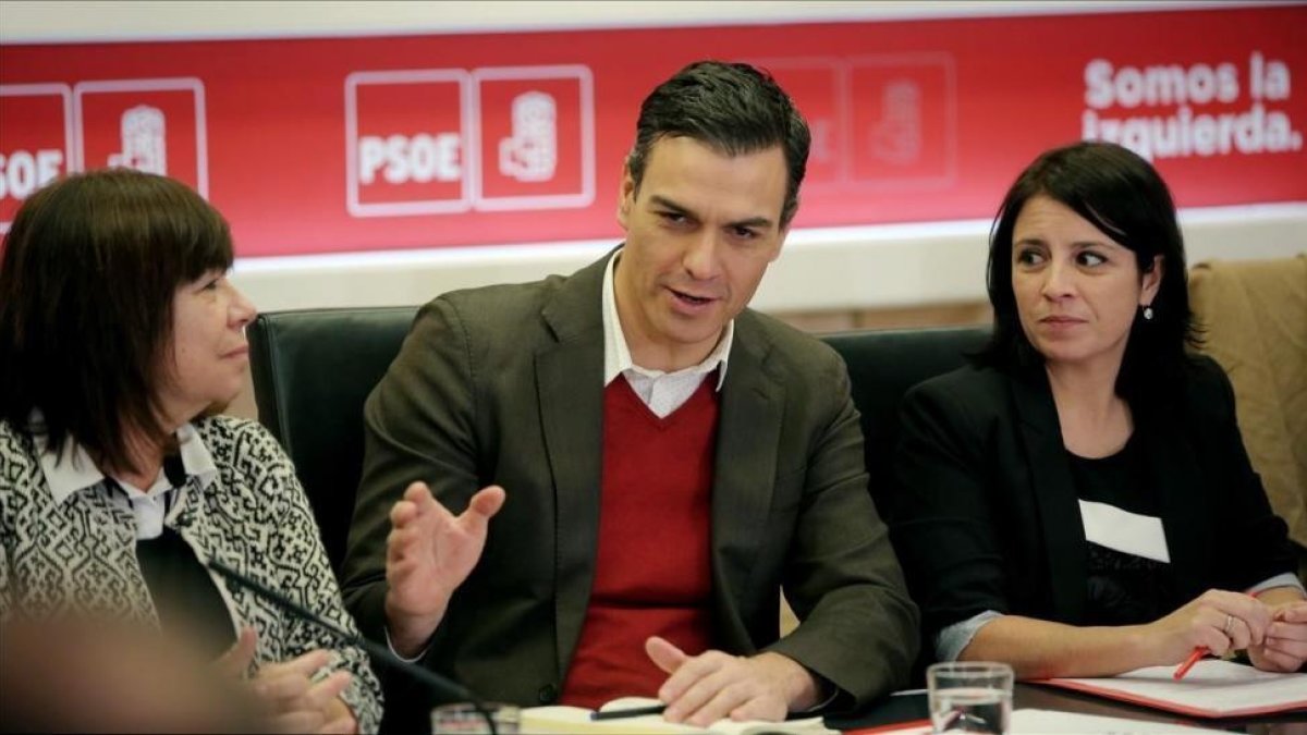 Pedro Sánchez ha presidido este martes la reunión de la ejecutiva federal del PSOE.-JOSÉ LUIS ROCA