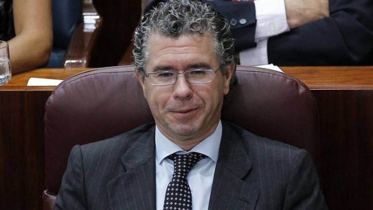 El ya exdiputado y exsenador Francisco Granados, en el pleno de la Asamblea de Madrid.-ARCHIVO