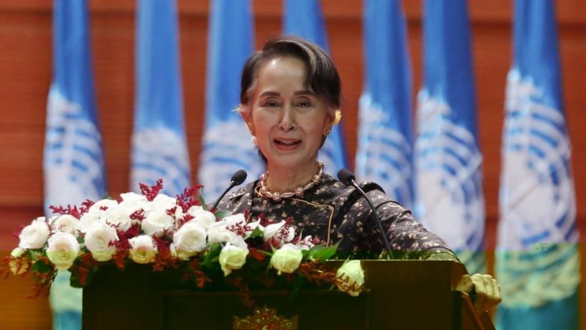 La premio Nobel birmana, durante un acto por el día internacional de la mujer-EFE / HEIN HTET