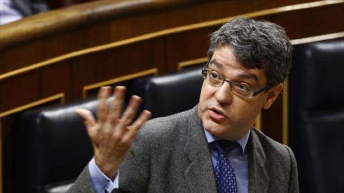 Álvaro Nadal, ministro de Energía, durante un pleno del Congreso de los Diputados.-AGUSTÍN CATALÁN