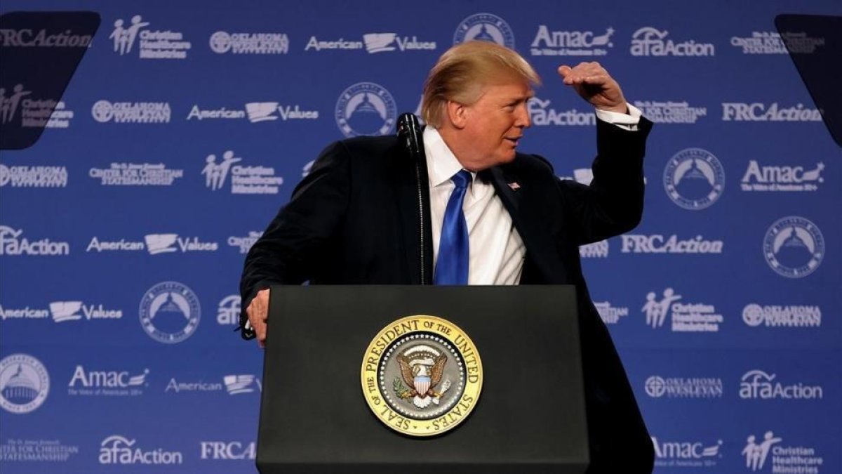 Trump, en un encuentro del Consejo de Investigación Familiar, en Washington, este viernes.-REUTERS / JAMES LAWLER DUGGAN