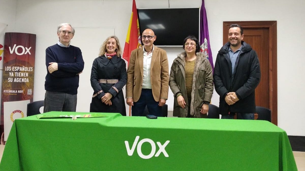 Los cinco primeros candidatos en la lista de Vox Soria al Ayuntamiento de la capital. HDS