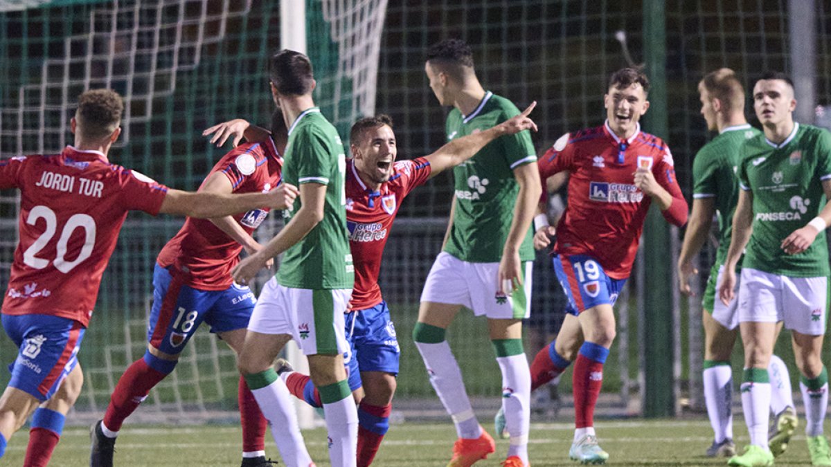 Carrillo celebra el gol en el último partido de copa ante el San Juan. HDS