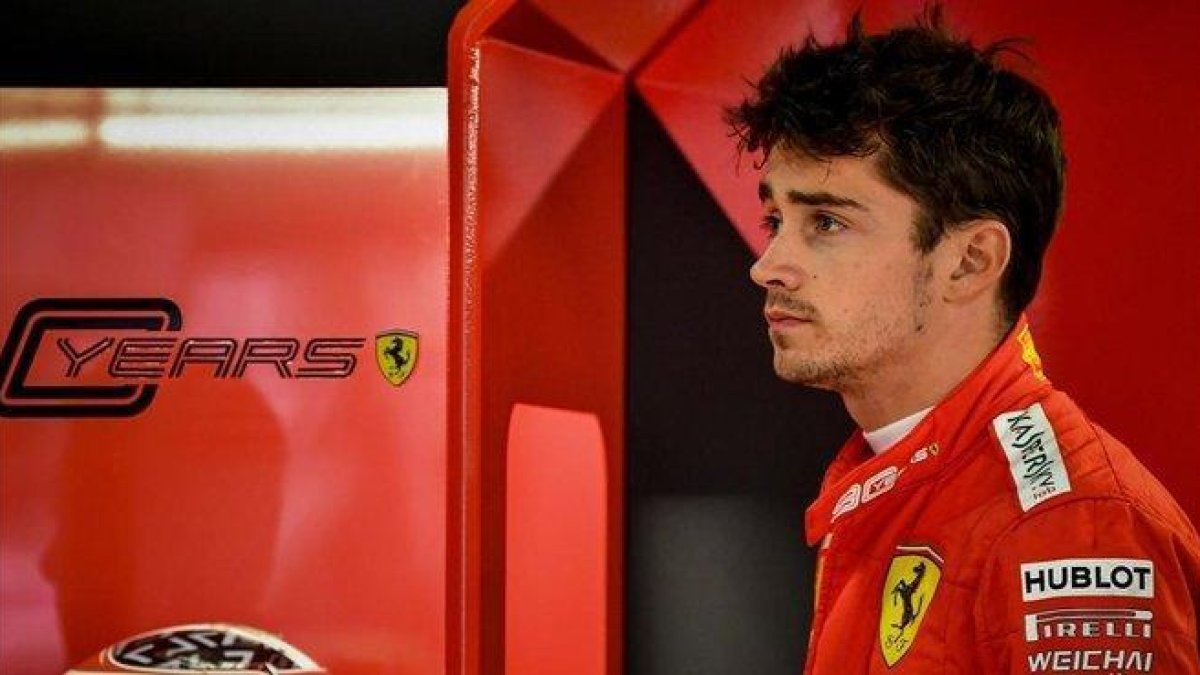 El monegasco Charles Leclerc ha sido hoy, en Sochi, el más rápido con su Ferrari. /-AFP / DIMITAR DILKOFF
