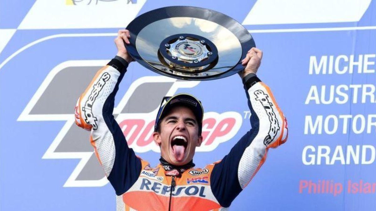 Marc Márquez (Honda) celebra a gritos su victoria en Australia.-EFE / JOE CASTRO