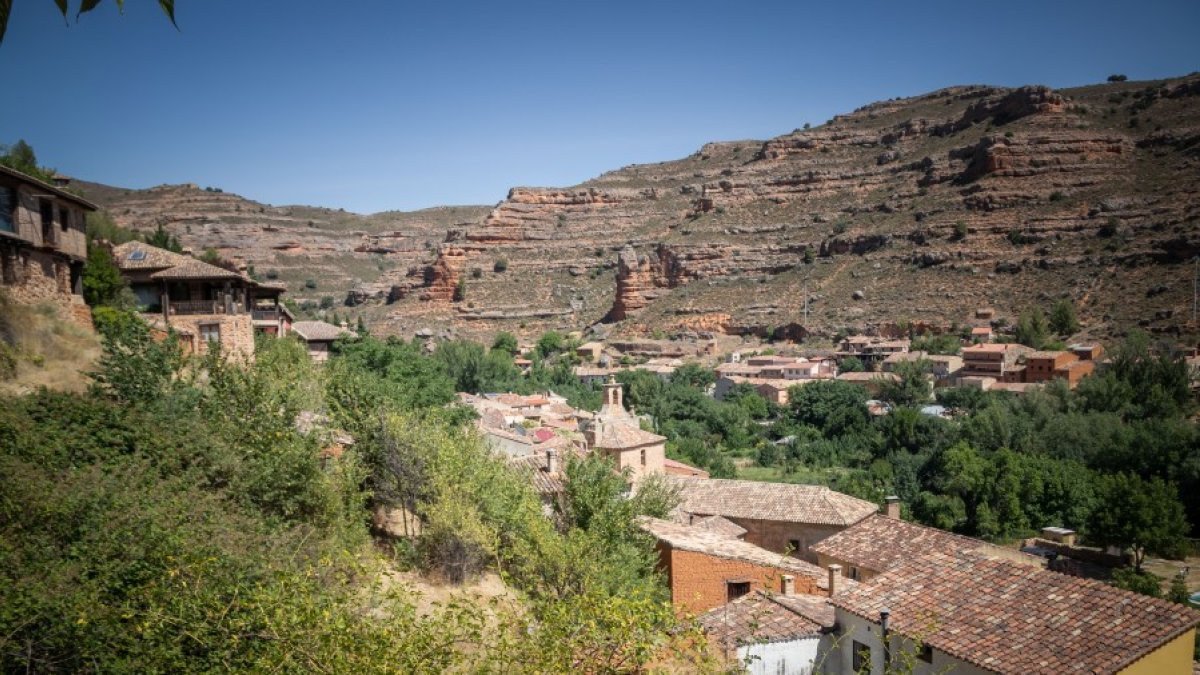 Somaén, enclavada en un cañón, es una de las localidades más bellas y menos conocidas de Soria. GONZALO MONTESEGURO
