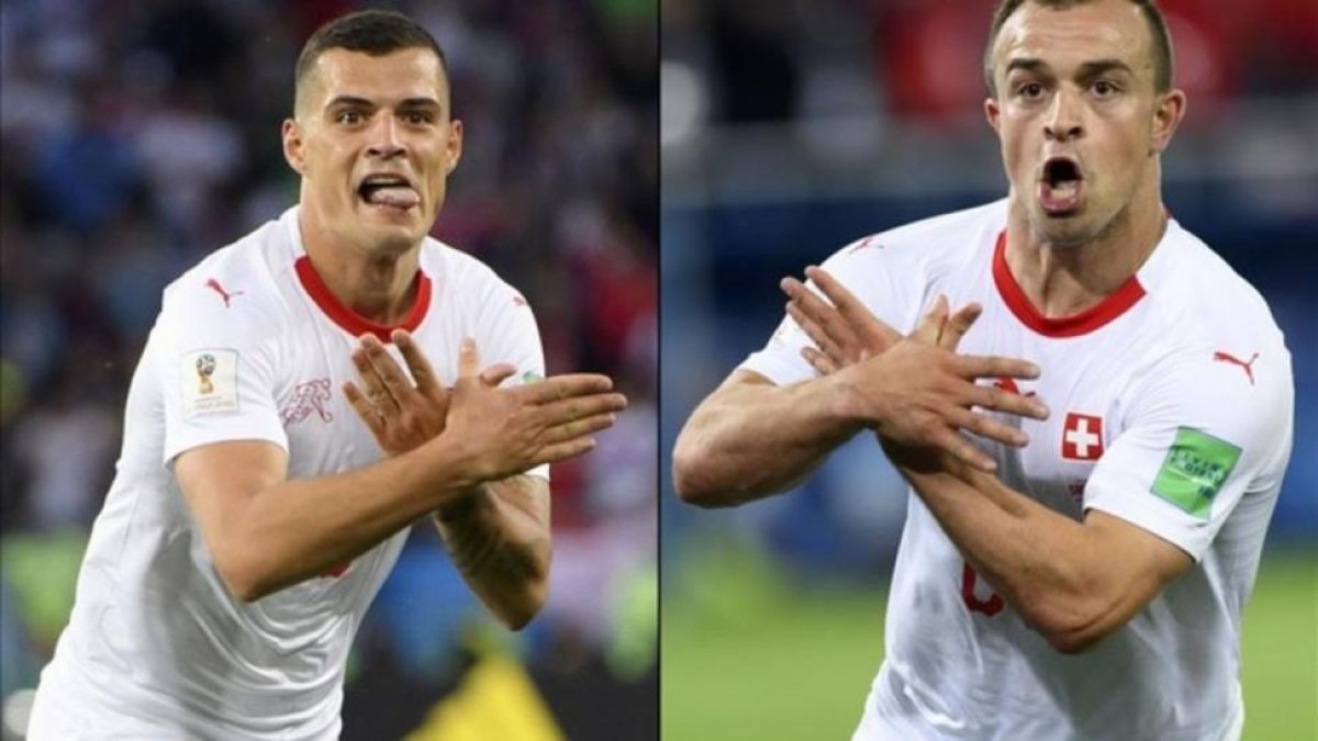 Granit Xhaka y Xherdan Shaqiri, helvéticos de origen albanokosovar, celebraron sus goles haciendo la doble águila albanesa /-EFE