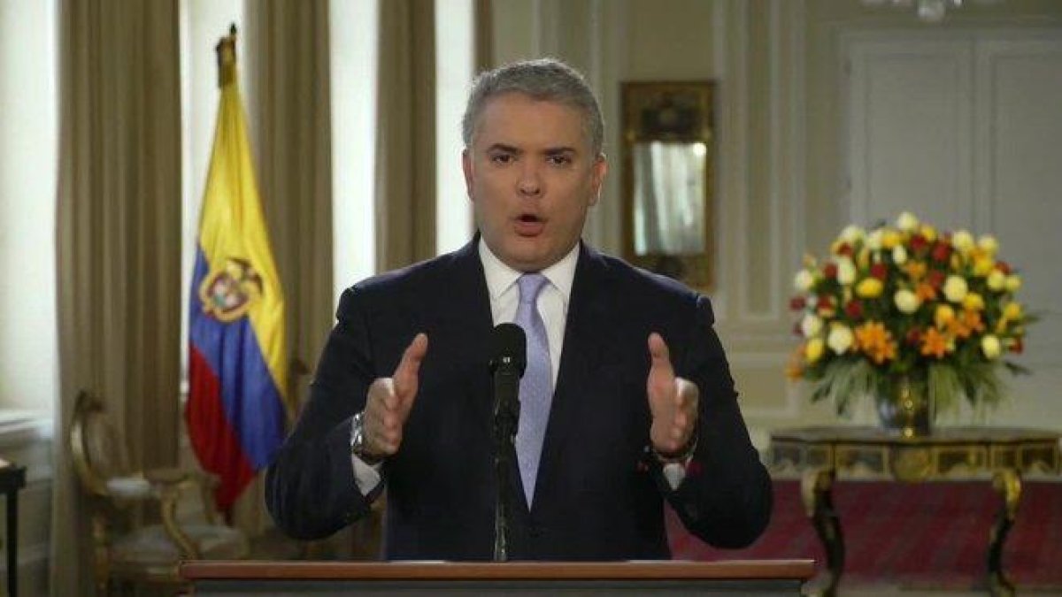 Duque dice que no hay una nueva FARC sino narcoterroristas apoyados por Maduro.-EFE