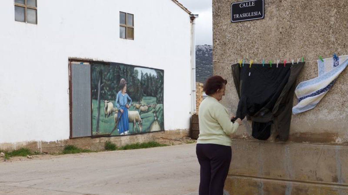 Murales de obras clásicas en Esteras de Lubia (Soria). Concha Ortega / ICAL -