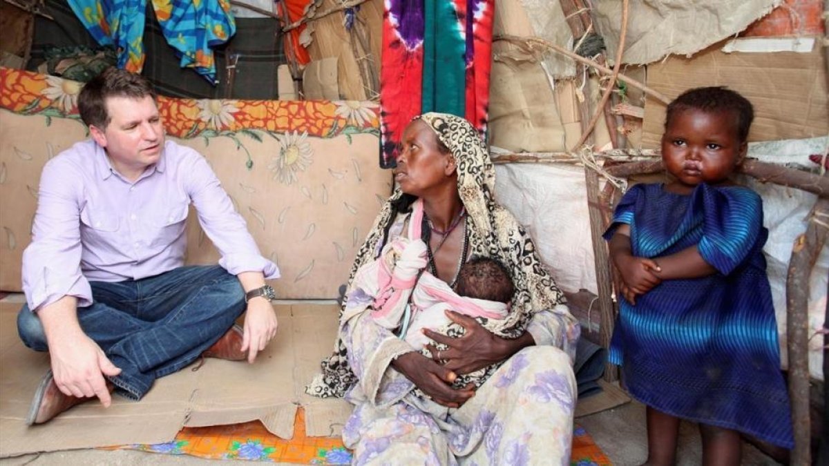 Justin Forsytn, en Somalia en el 2012, en su época como consejero delegado de Save the Children.-/ ARCHIVO / REUTERS / FEISAL OMAR