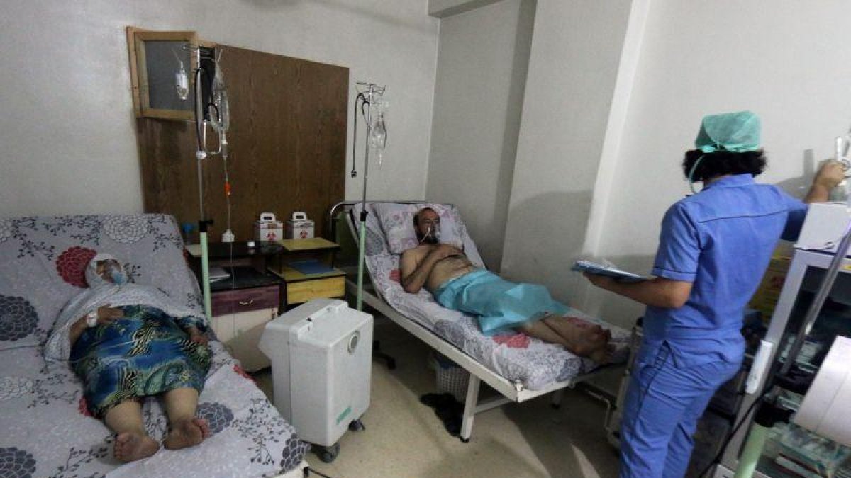 Civiles sirios hospitalizados en hospital al-Quds de Alepo.-REUTERS / ABDALRHMAN ISMAIL / REUTERS