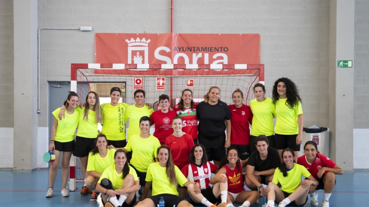 Participantes en el torneo femenino de fútbol sala. HDS