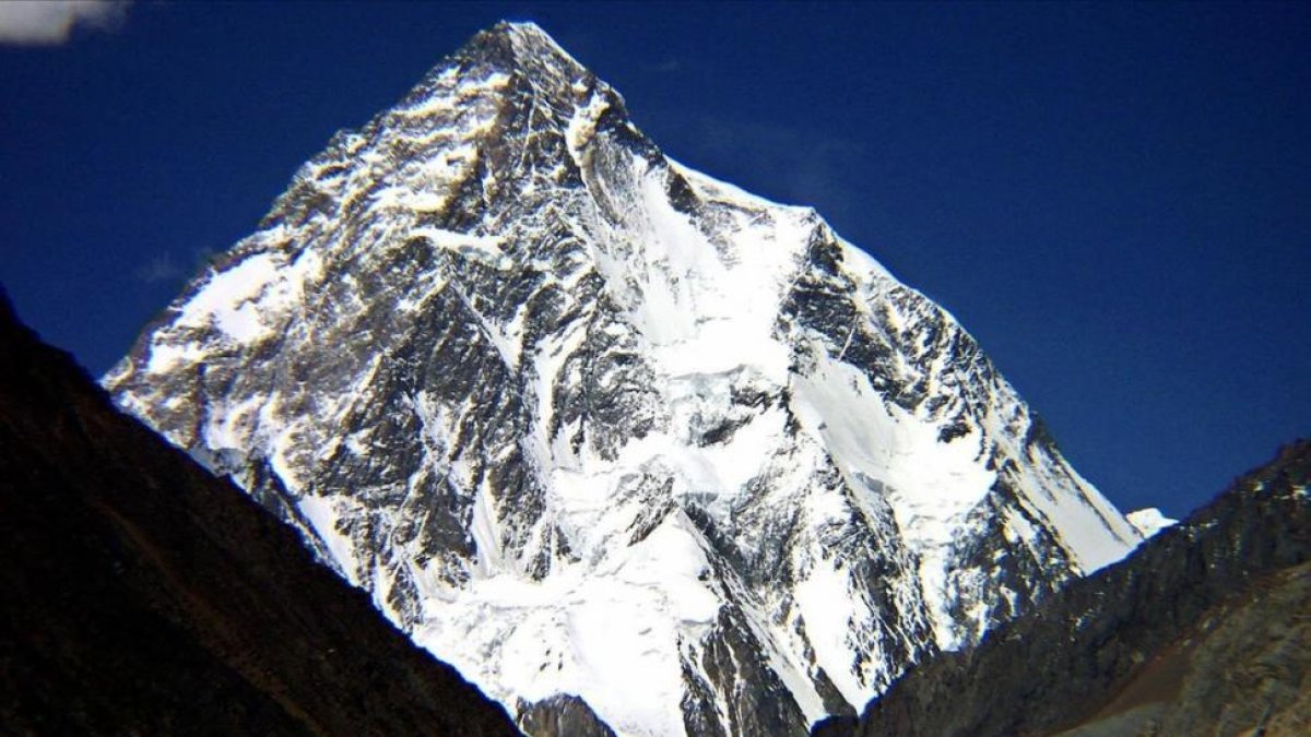 El K2, de 8.611 metros, en el Karakórum (Pakistán).-AFP