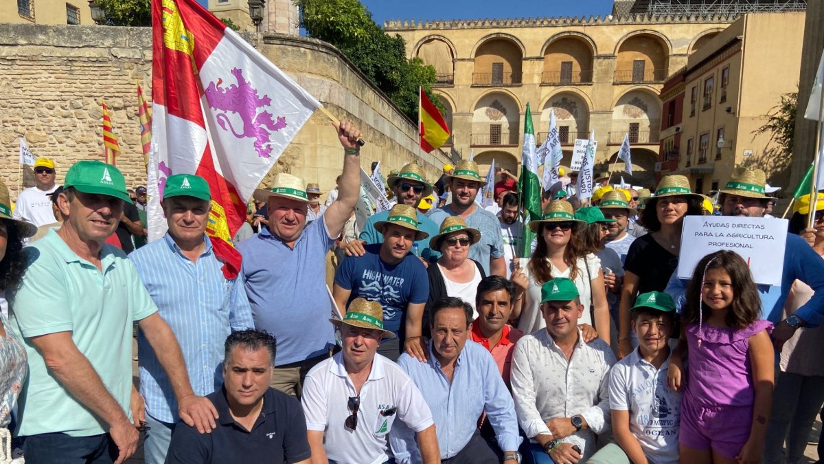 Representantes de la junta directiva de Asaja Soria en Córdoba