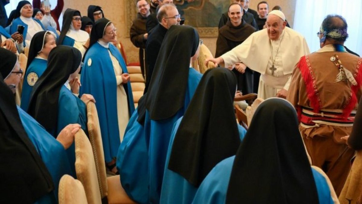 El Papa Francisco con los participantes del Congreso. VATICAN NEWS